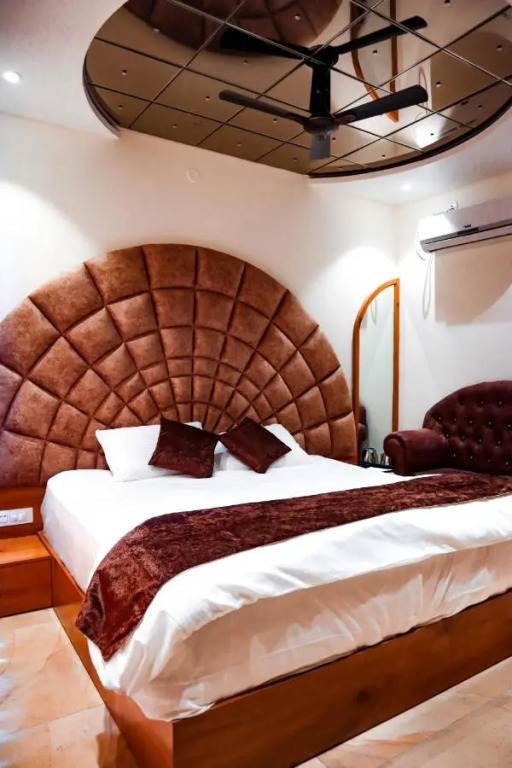 Hotel Joylife- Chotu Ram Chowk Rohtak Haryana