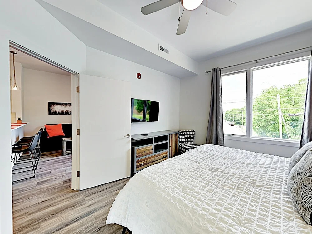 2519 Nashville (1655-164367) - 1 Br Apts