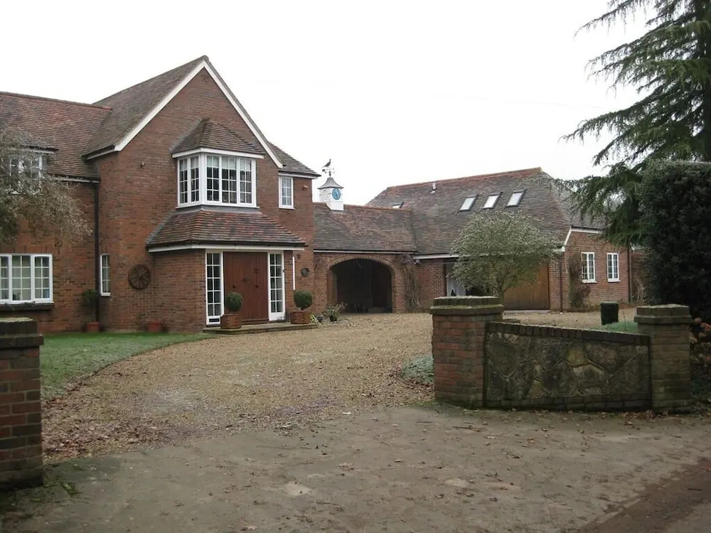 West Lodge at Porters End