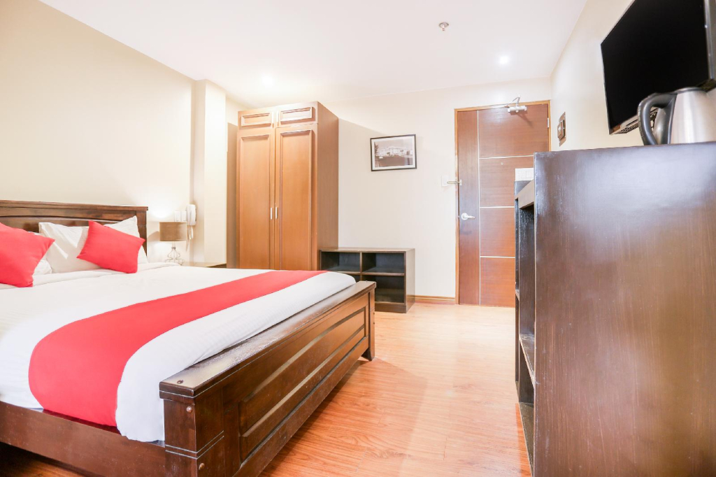 OYO 419 La Scala Residences