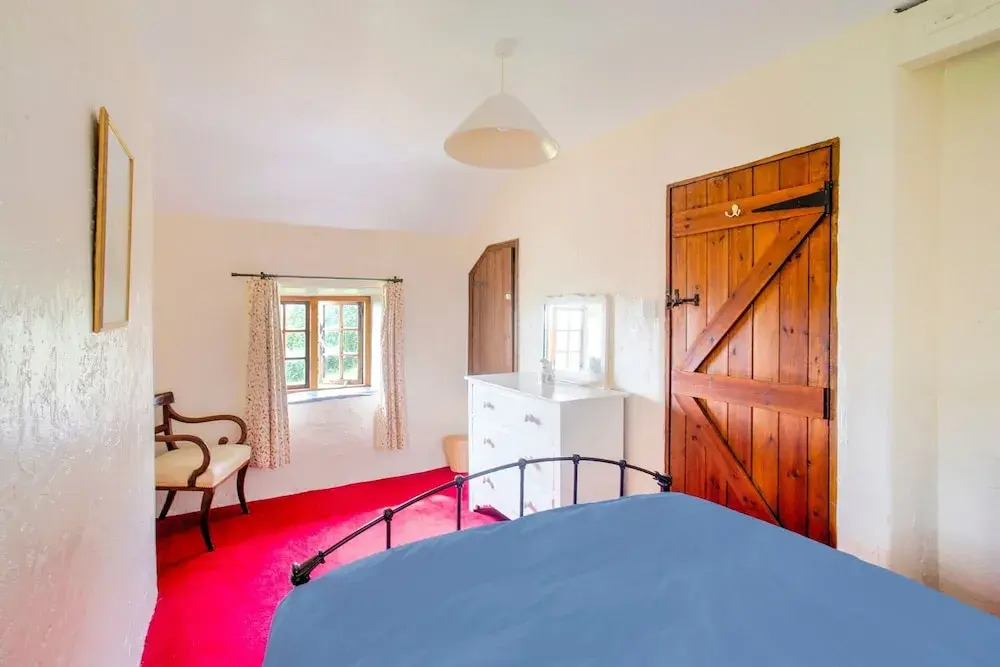 Vintage Holiday Home in Welshpool With Garden