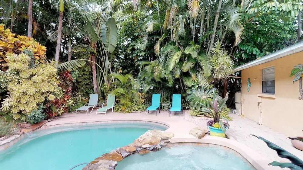 Pool Party Cottages