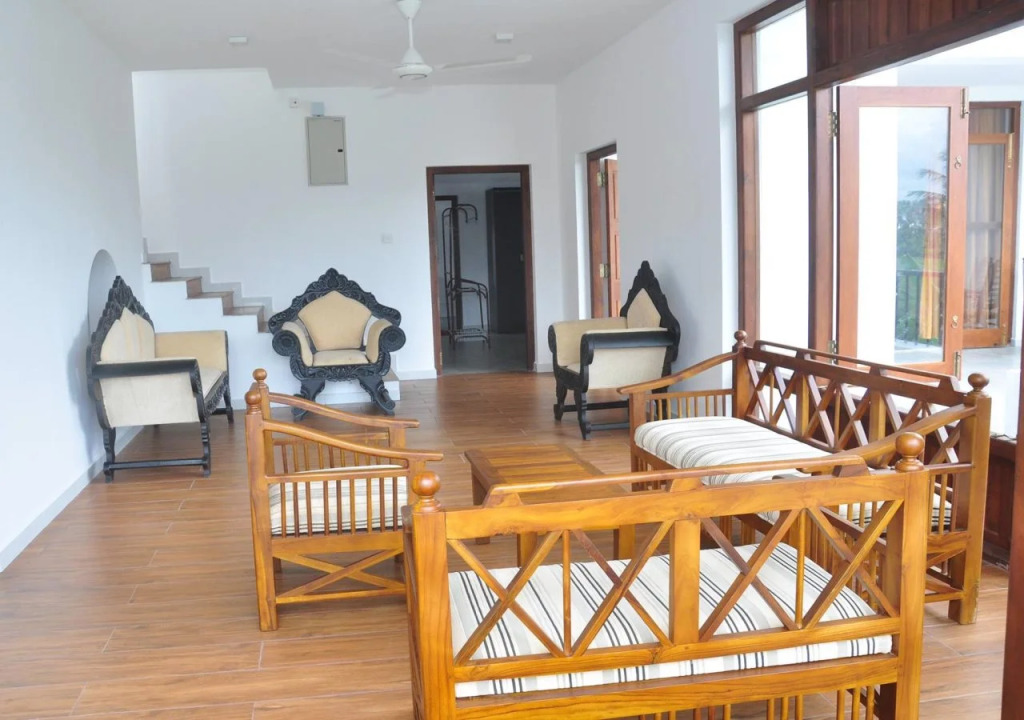 Ameesha Lodge Apartment