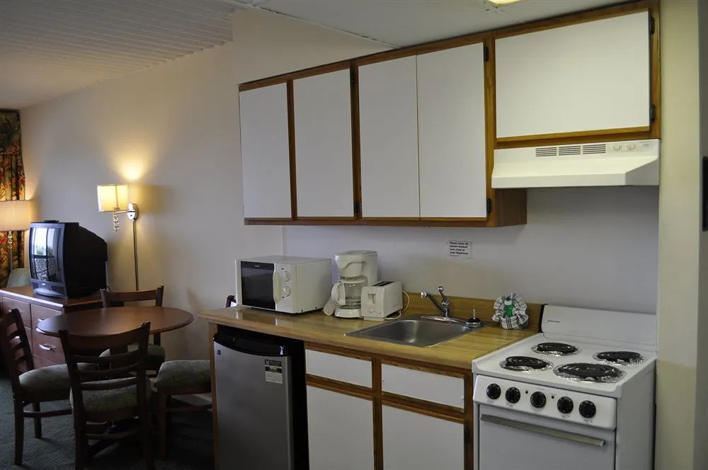 The Diplomat Family Motel
