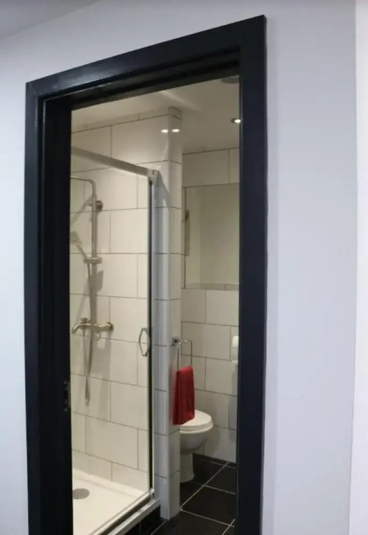 Studio - Sleeps 2 - Parking - Wifi