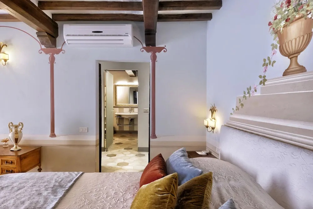 Villa Borgo del Falco