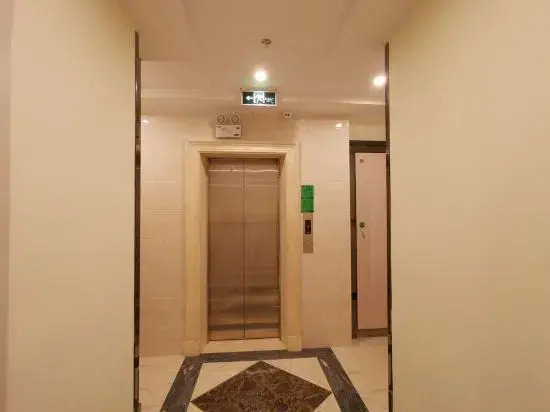 Dongxing Yijie Youpin Hotel