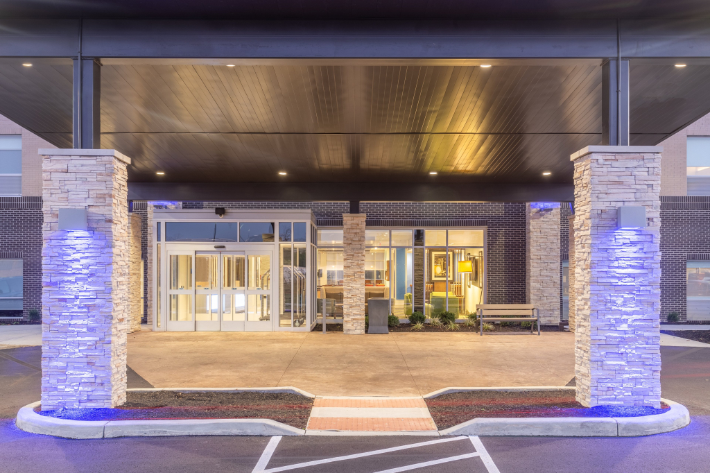 Holiday Inn Express & Suites - Florence - Cincinnati Airport by IHG