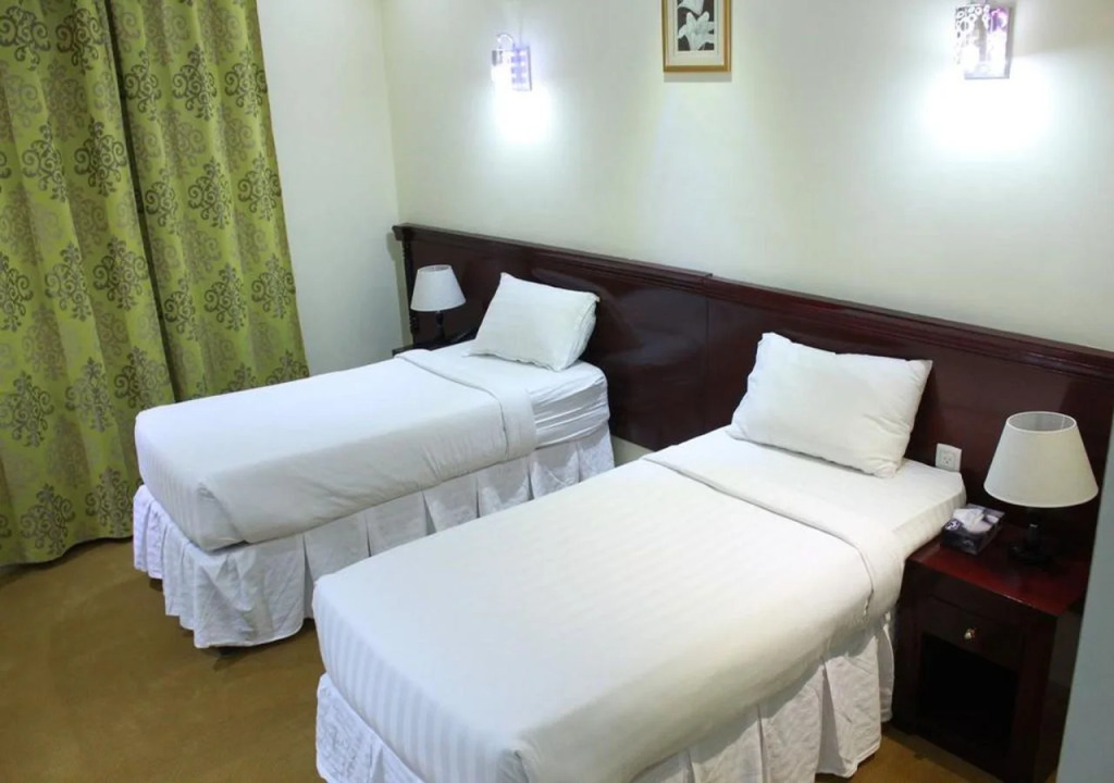 Al Olyan Golden Hotel