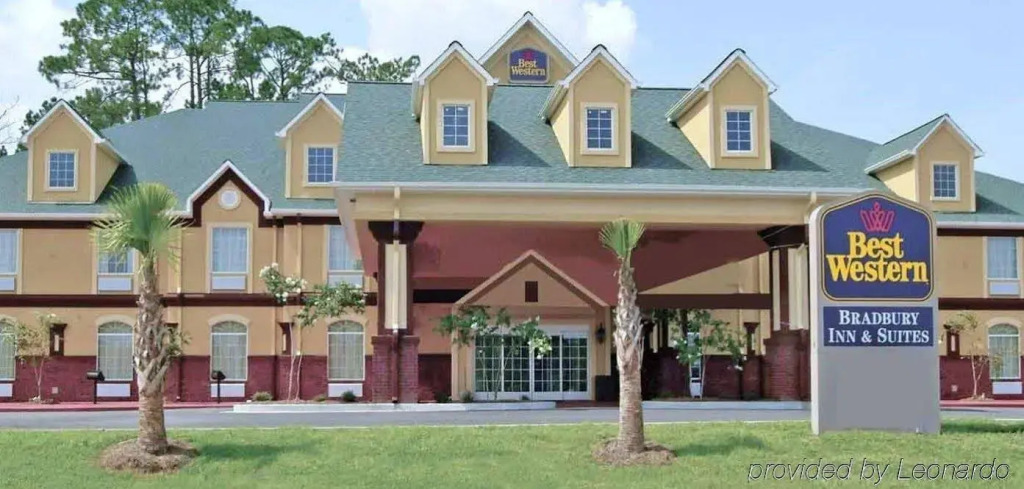 Best Western Plus Bradbury Inn and Suites