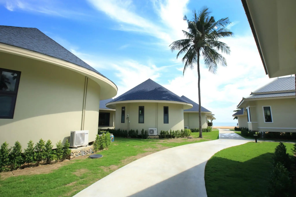 Wis Beach Khanom