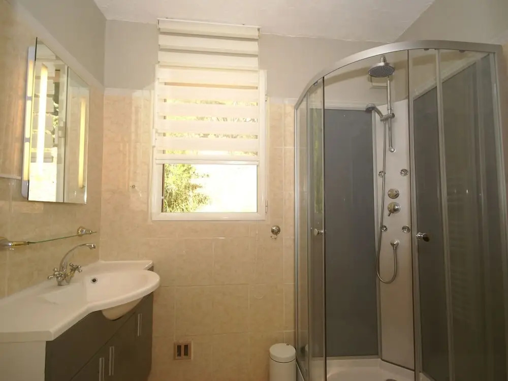 Charming Villa in Cavalaire-sur-mer With Pool