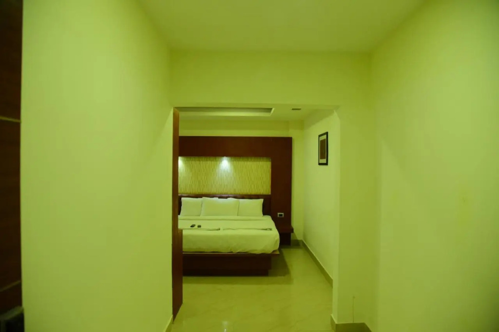 Hotel Adya Classsic