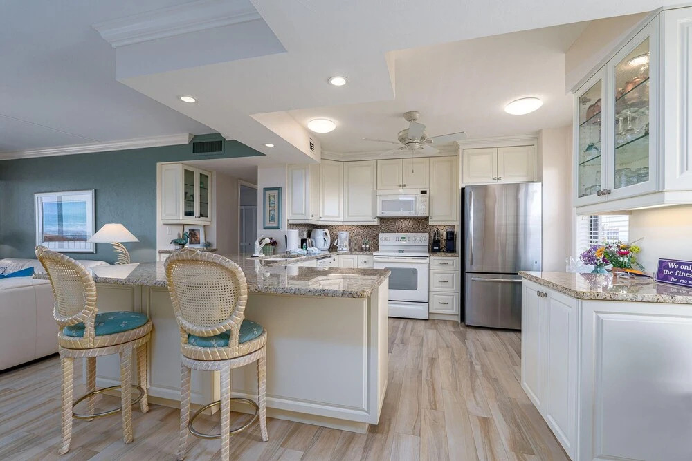 Ambassador # 905 - 26300 Hickory Blvd by Coastal Vacation Properties