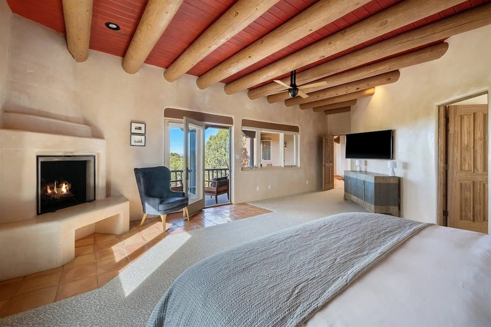 Casa Pinzon - Private Getaway, Minutes From Downtown