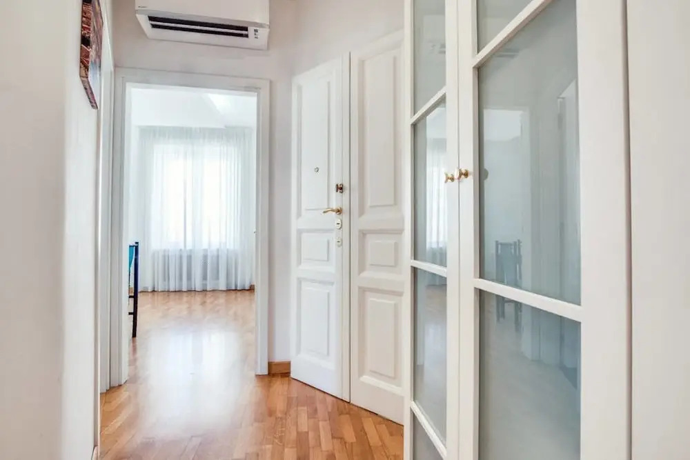 Bright and Modern 2 bed Flat Near San Giovanni