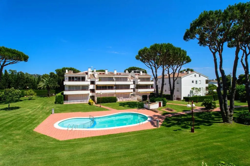 Bf-5 Calella DE Palafrugell 4 PAX