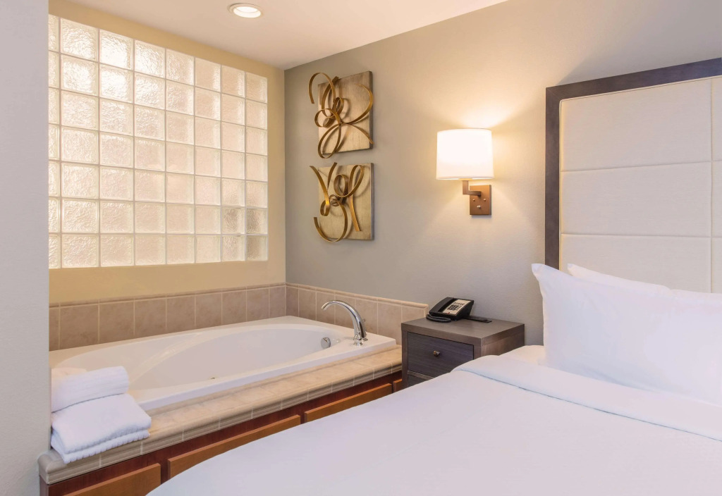 CopperLeaf Boutique Hotel & Spa; BW Premier Collection