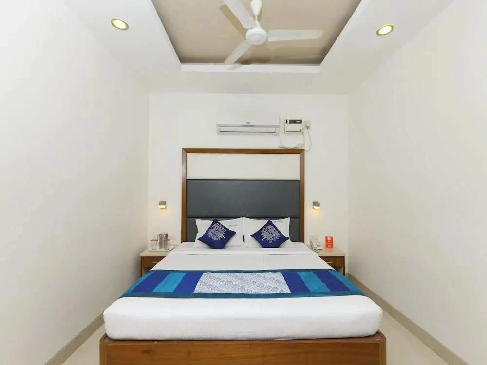 Sri Chakra Inn