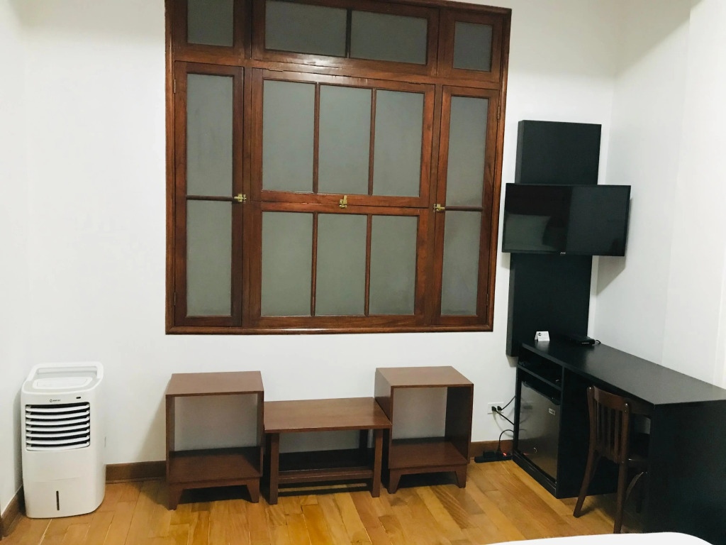 Larqa Park Rooms