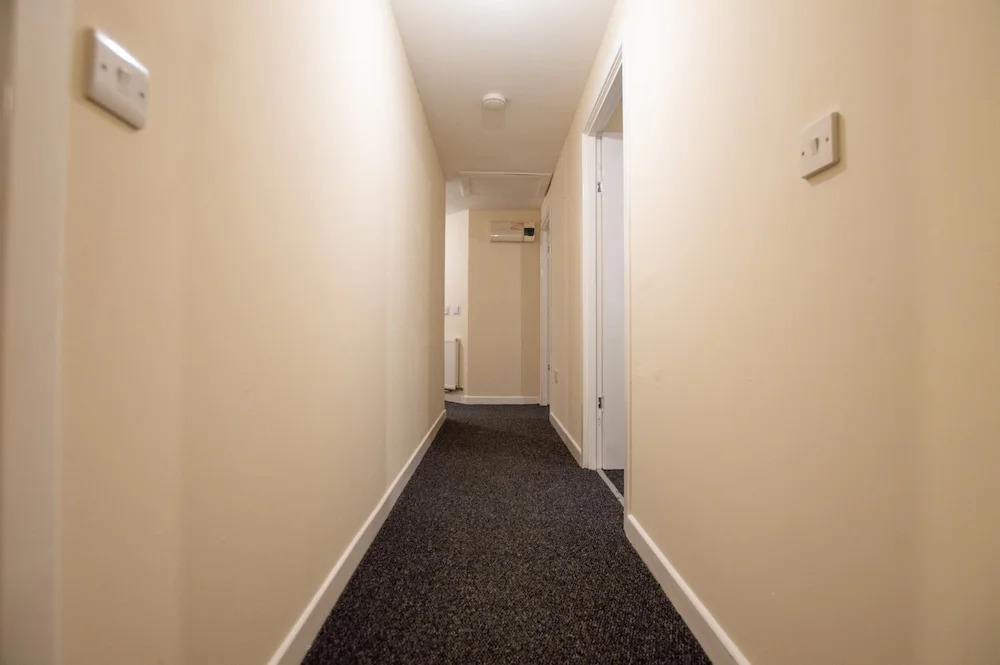 Fresh 4-bed Apartment