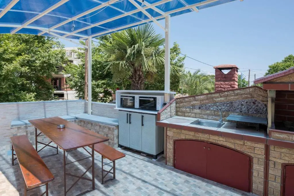 Stratos Deluxe Apartments