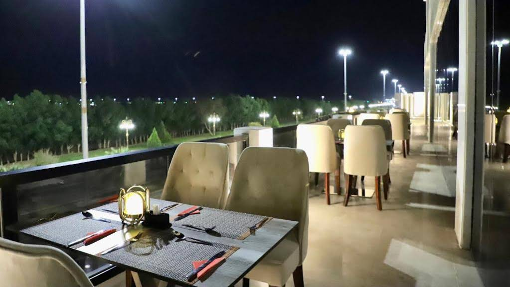 Five seasons Hotel & Spa
