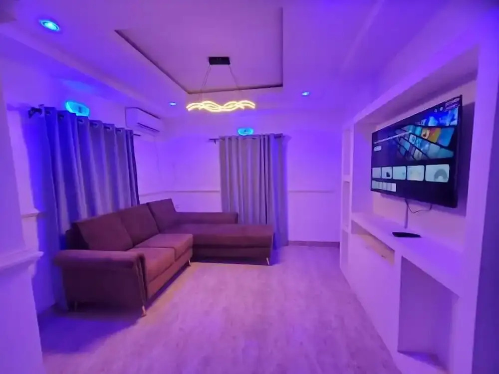 Purple Hills Hotel