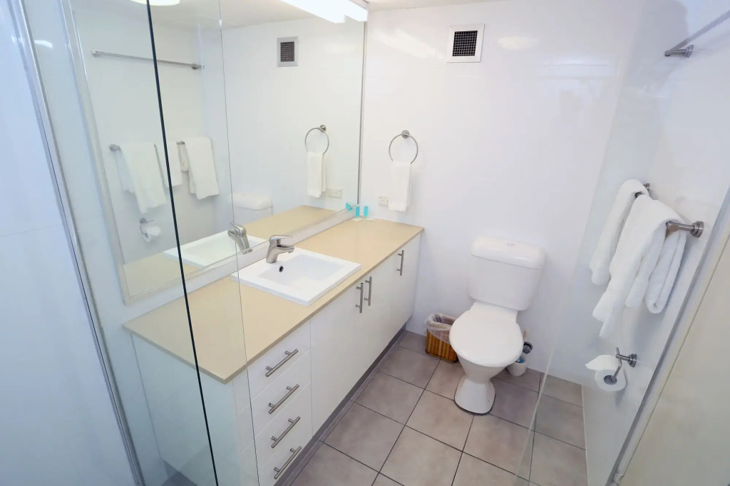 Biarritz Apartments Gold Coast