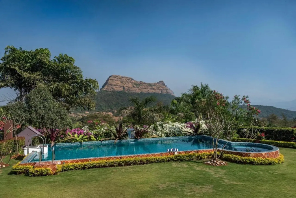 SaffronStays Althea - 4BR veg-only luxury villa with pool, jacuzzis, gourmet meals and Lohagad-Pawna lake views