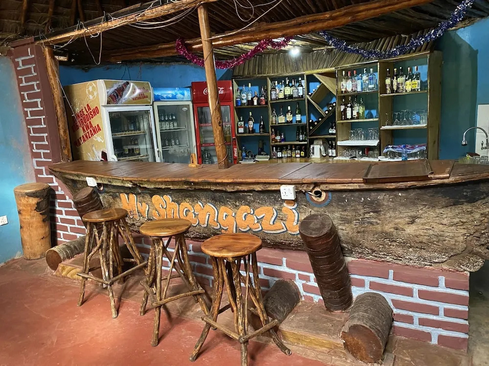 Patamu Restaurants Lodge & Safaris