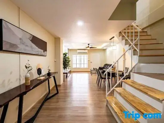 Zen Haus (Newly furbished home with 5 min to Onnut BTS)