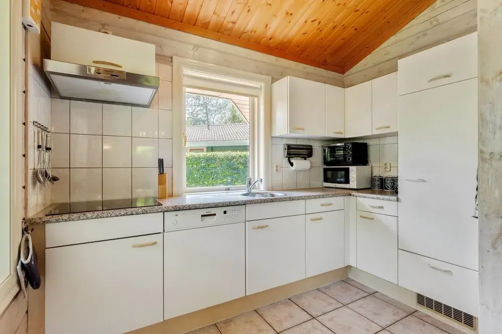 Chalet in Hulshorst Near Lake