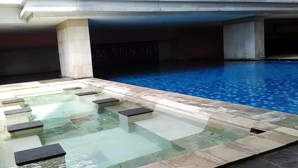 Tamansari Sudirman Apartment by AbdiHome