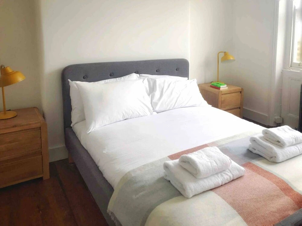 Sunny Boutique Apartment With Private Roof Terrace