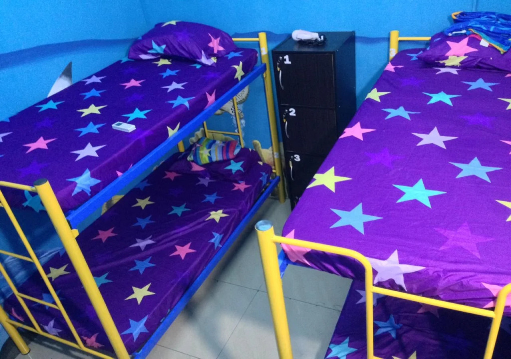 Bubble Backpackers