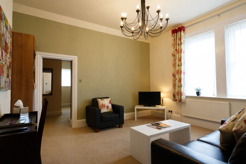 The Carlton Manor
