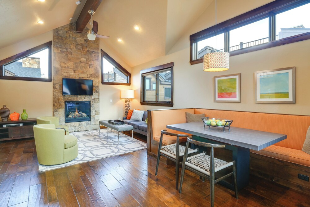 Frisco Condo w/ Rooftop Deck: Walk to Main St!