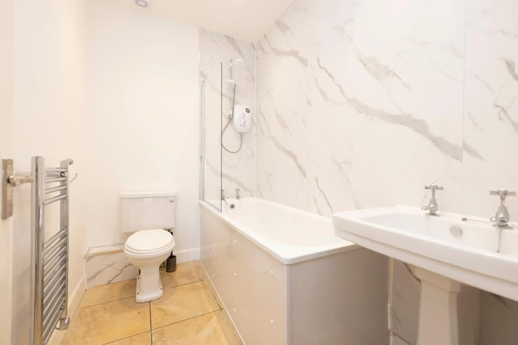 ALTIDO Glamorous1-bed flat overlooking Grassmarket