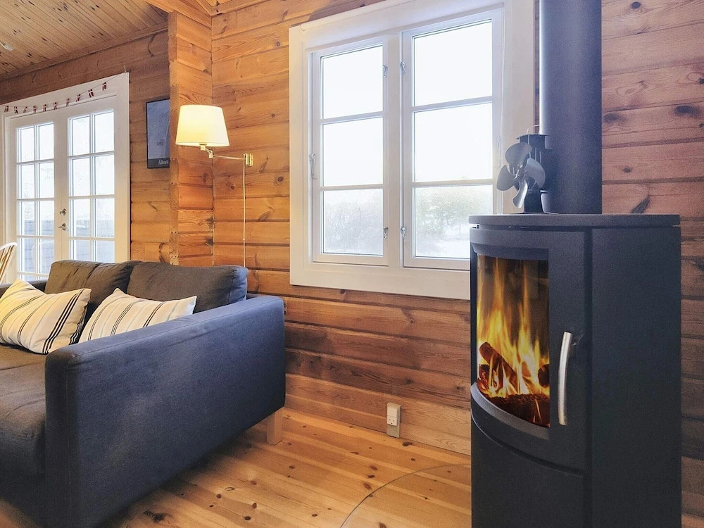 6 Person Holiday Home in Albaek