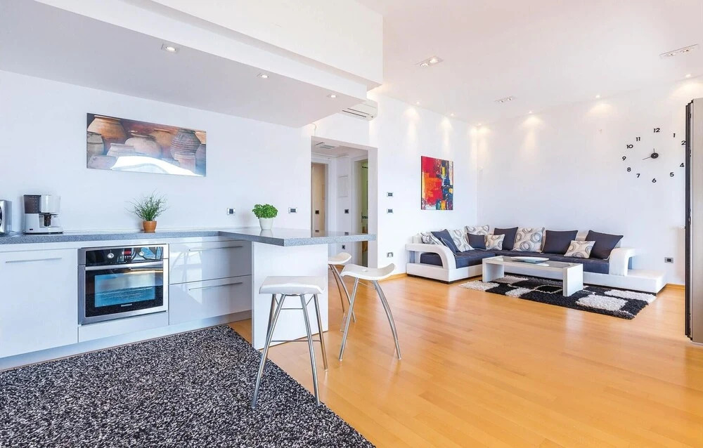 Awesome Home in Crikvenica With Wifi and 2 Bedrooms