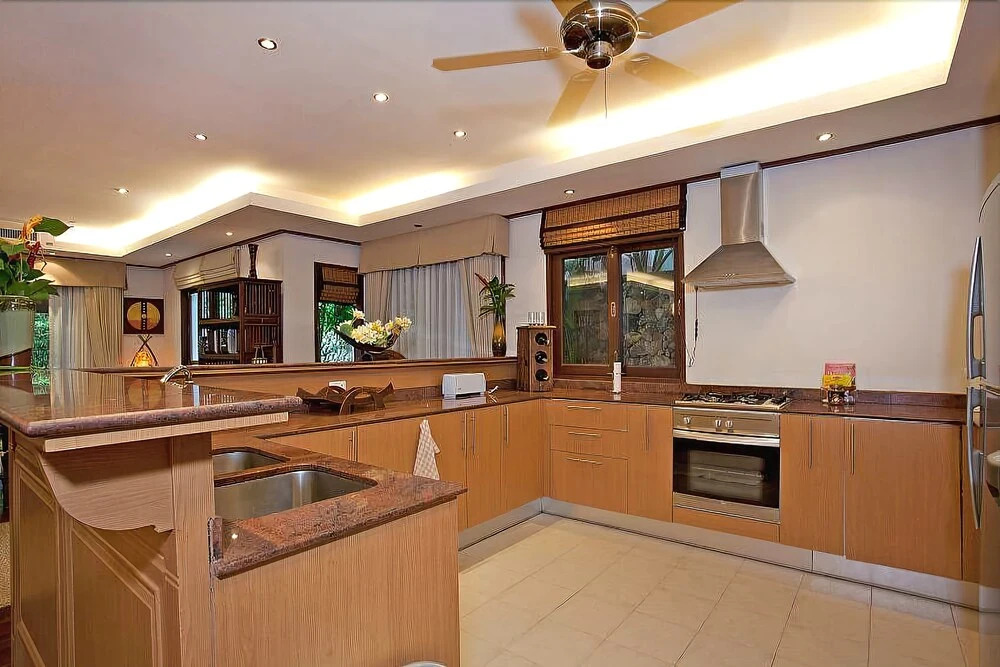 Beachfront Resort Villa Baan Tawan 3BR