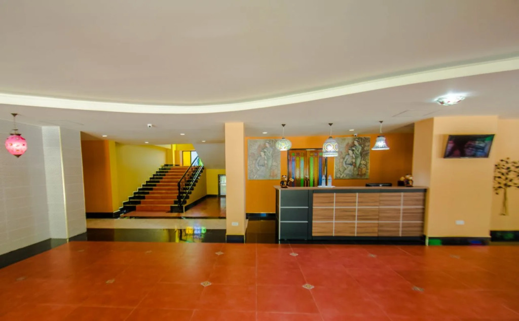 Maladee Hotel