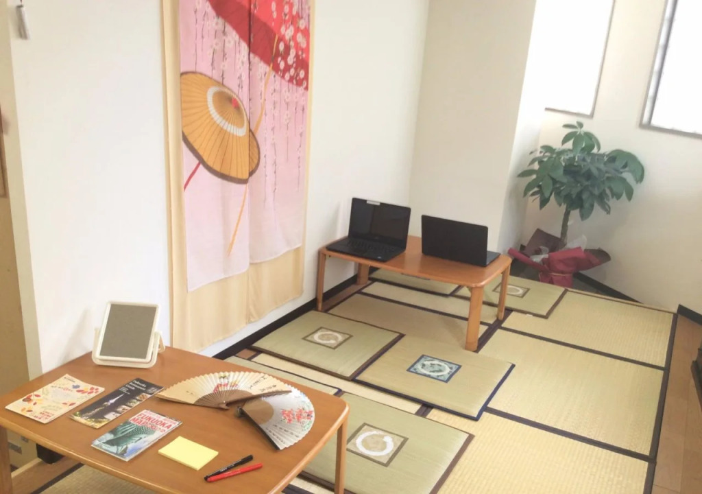 The Aquarius Inn - Hostel
