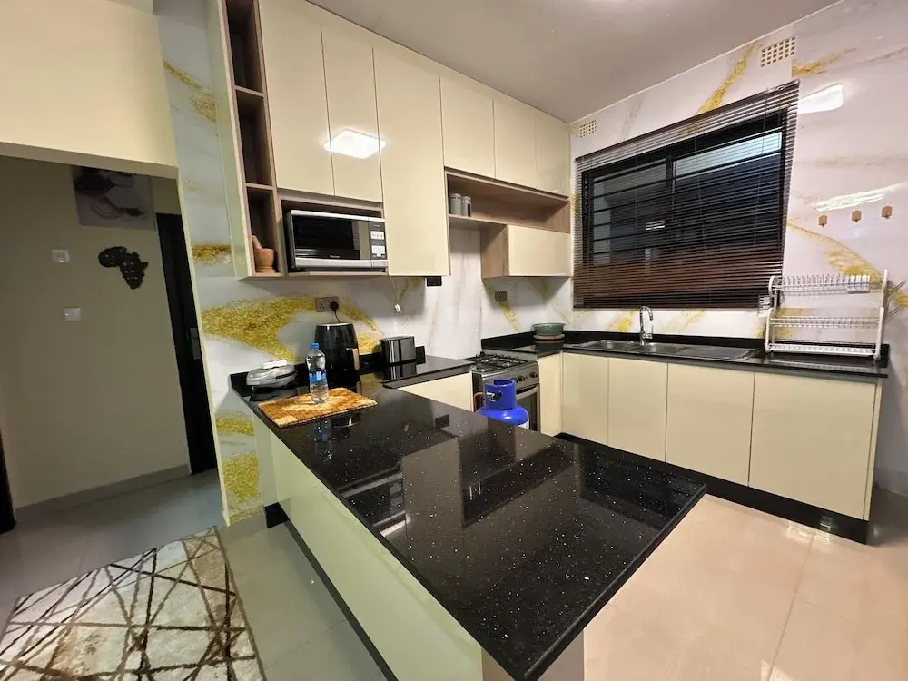 Executive Private Standing apt in Lusaka