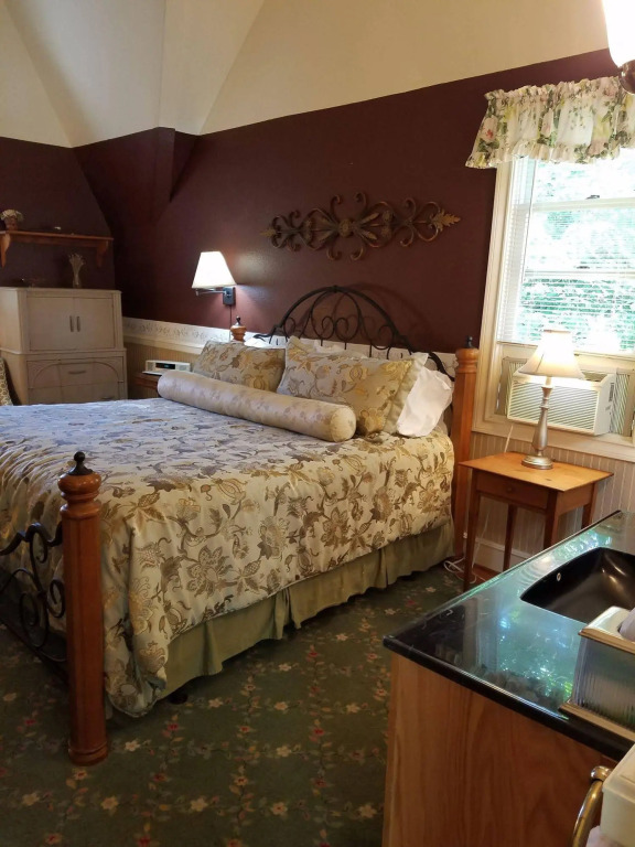Haydon Street Inn