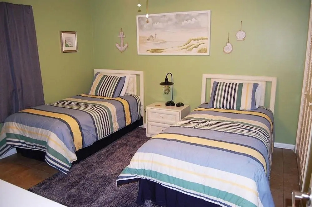 Castaways 3B 2 Bedroom Condo By Redawning
