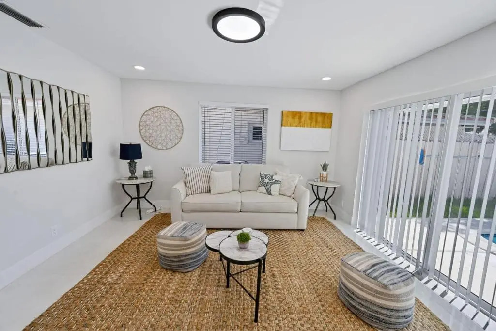 Sail Away Beach Cottage Sleeps 10 Heated Pool