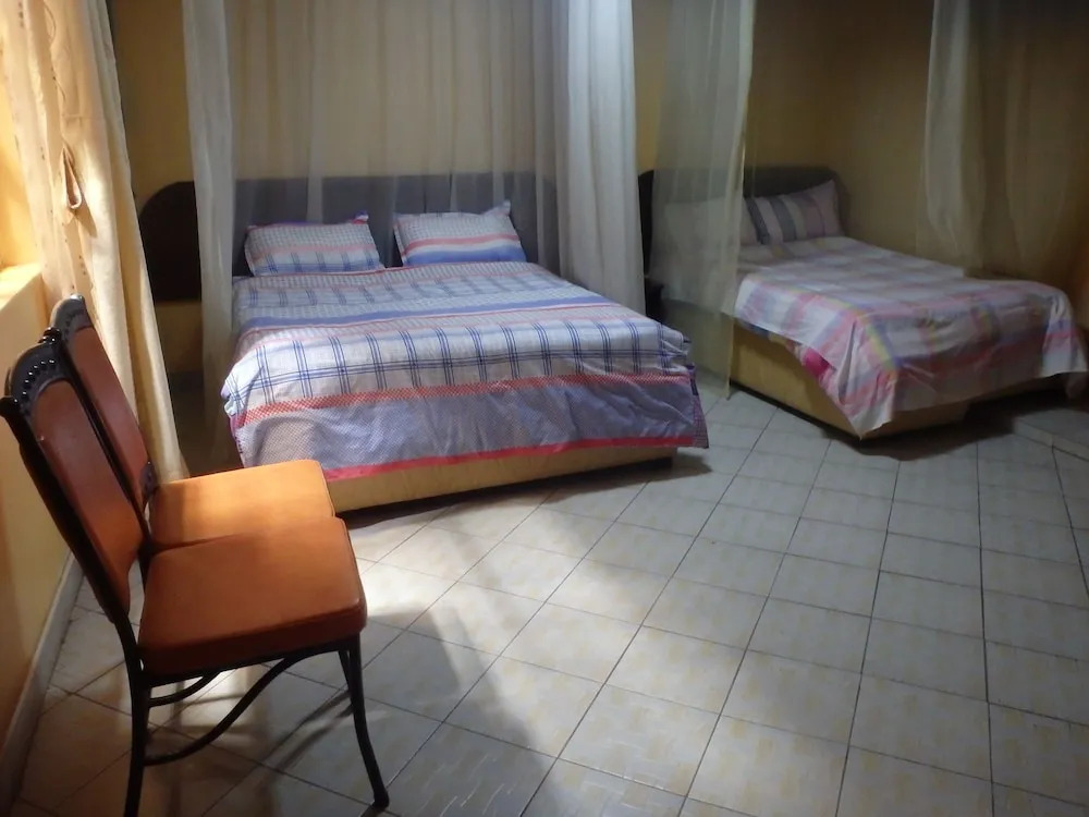 Mau Summit Hotel