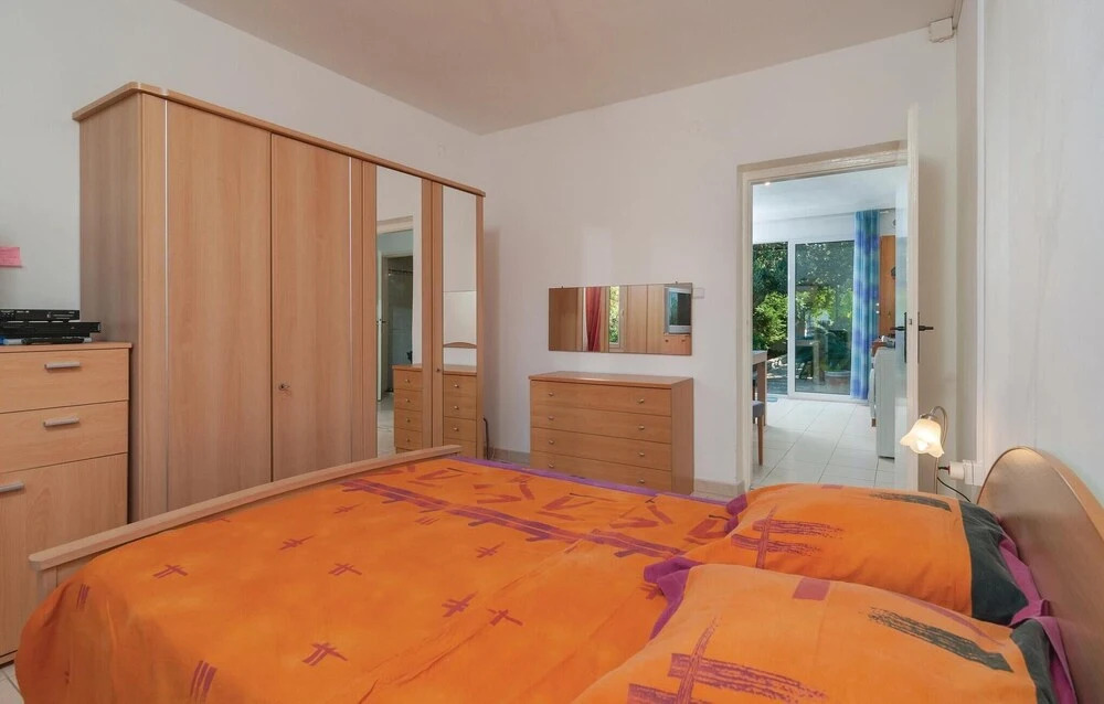 Awesome Apartment in Supetar With 2 Bedrooms and Wifi